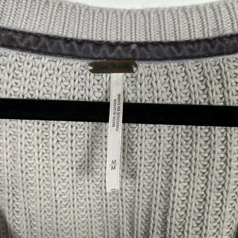 Free People Sweater Womens Size Medium Damsel Bell Sleeve Cropped Gray Oversized - Picture 4 of 9